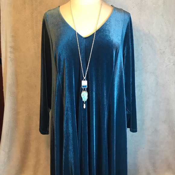 torrid Dresses & Skirts - Torrid size 3 teal stretch velvet swing dress